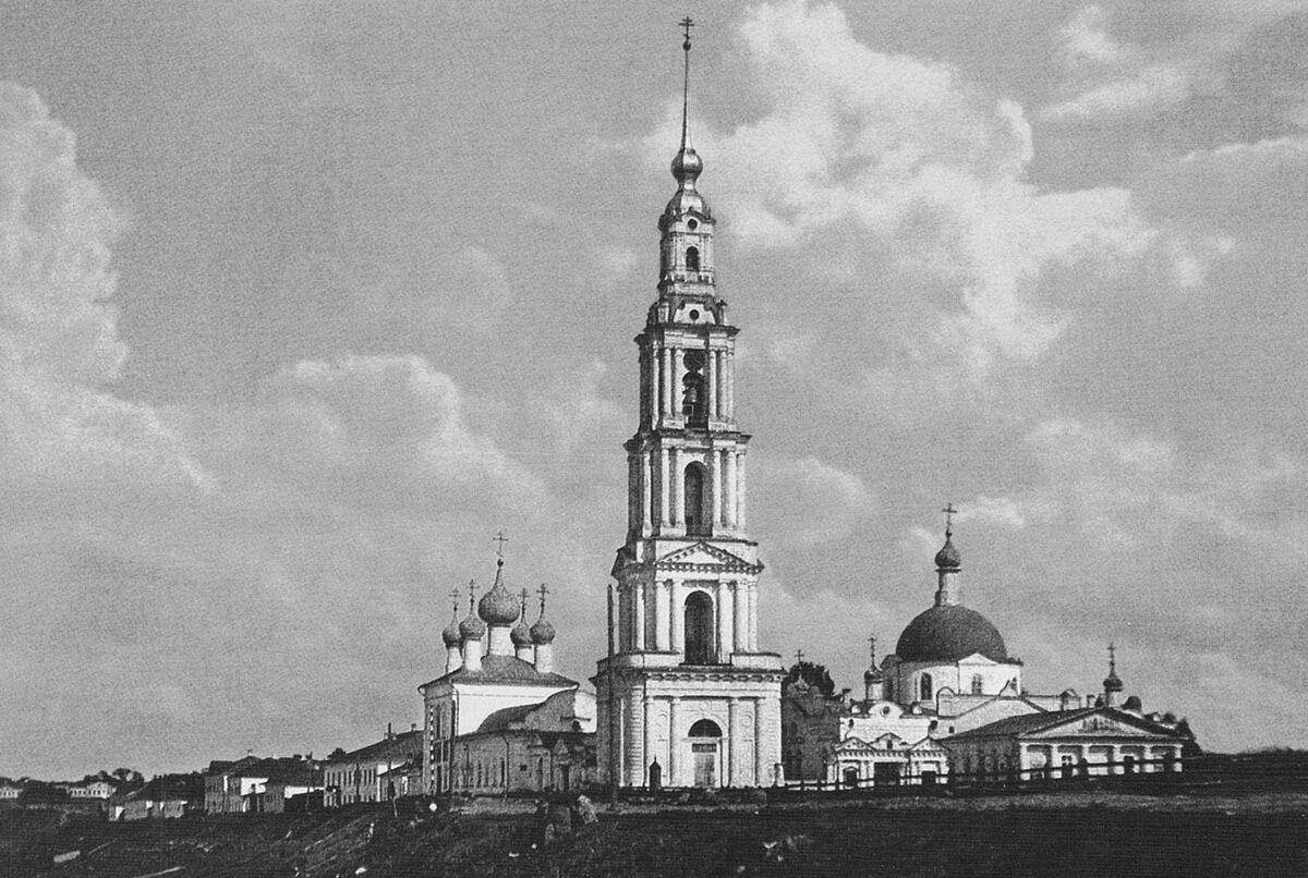 Фотография нач. ХХ века. Приблизительная датировка:  1909-1914 гг., архивная фотография. Собор Николая Чудотворца, Калязин (Калязинский район, Тверская область)