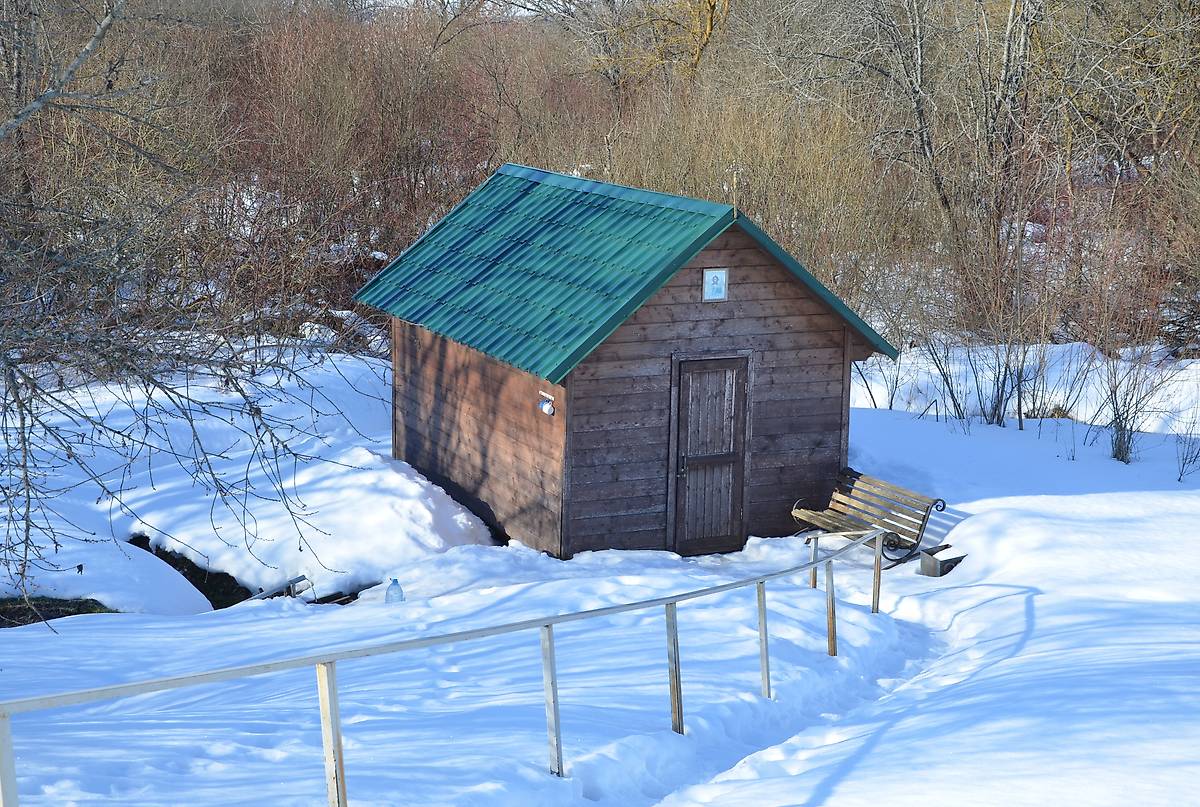 Купель на источнике, дополнительная информация. Часовня Сергия Радонежского, Шаблыкино (Шаблыкинский район, Орловская область)