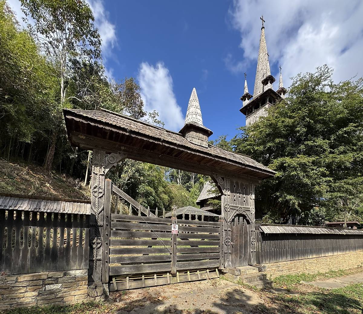 Ворота, дополнительная информация. Церковь Константина и Елены, Каракас (Венесуэла, Прочие страны)