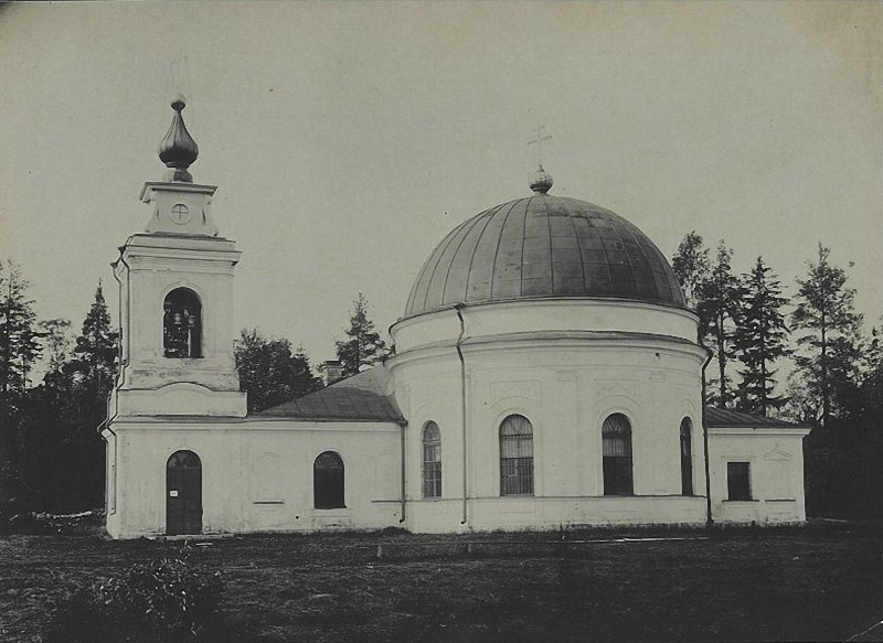 Фото 1913 года из фондов Государственного исторического музея, архивная фотография. Церковь Рождества Иоанна Предтечи в усадьбе Островки, Оранжерейка (Всеволожский район, Ленинградская область)