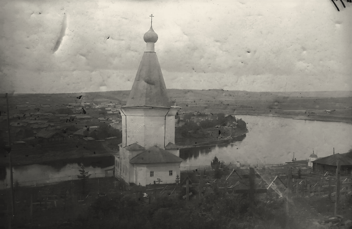 Церковь в 1929 г. vk.com/stroevskoe, архивная фотография. Церковь Георгия Победоносца, Строевское (Устьянский район, Архангельская область)