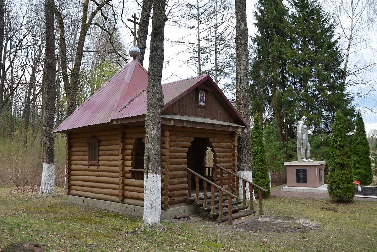 Вид с северо-запада, фасады. Часовня Иоанна Воина, Высокий Стан (Почепский район, Брянская область)