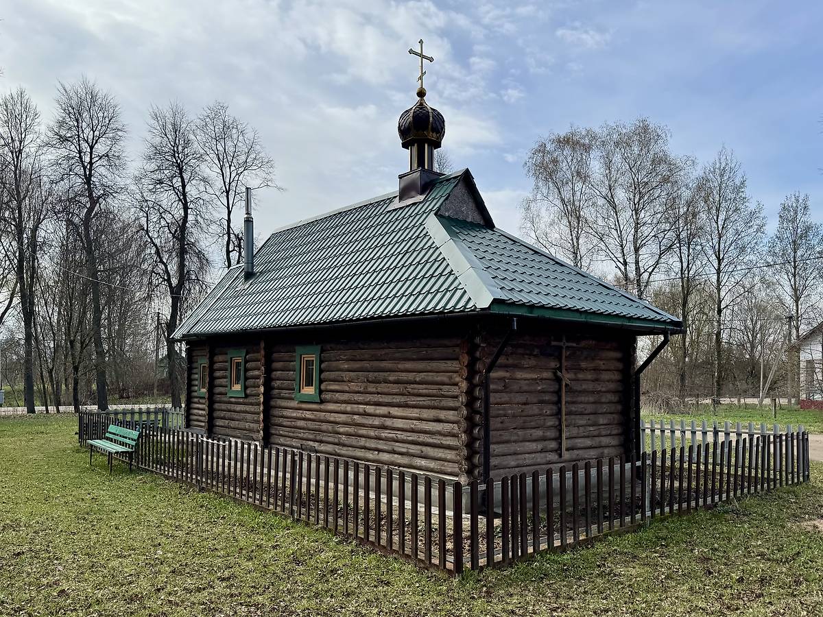 Вид с юго-востока, фасады. Церковь Онуфрия Великого (новая), Онуфриево (Мстиславский район, Беларусь, Могилёвская область)