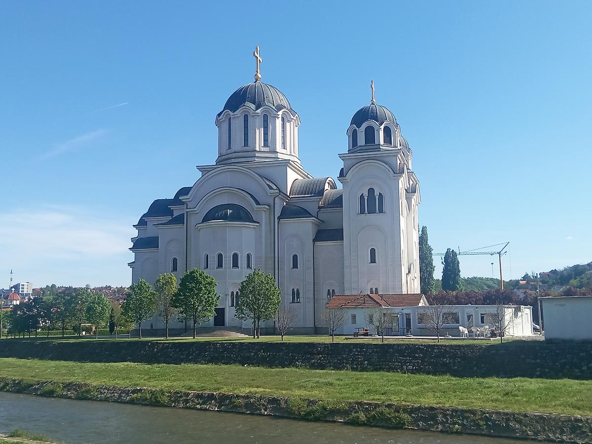 фасады. Кафедральный собор Воскресения Христова, Валево (Колубарский округ, Сербия)