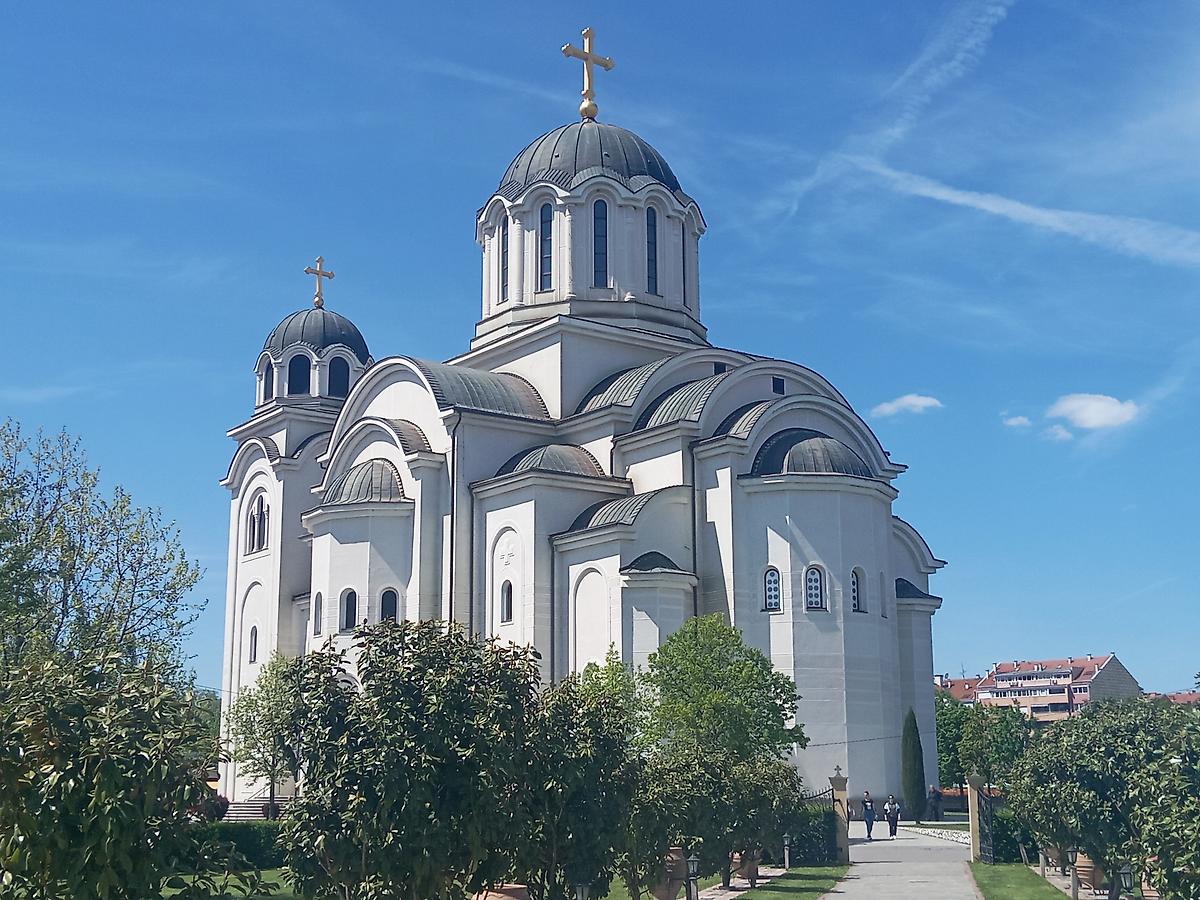 фасады. Кафедральный собор Воскресения Христова, Валево (Колубарский округ, Сербия)