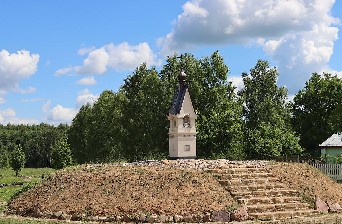 Вид с северо-запада, общий вид в ландшафте. Часовня Марка Евангелиста (строящаяся), Марково, посёлок (Петушинский район, Владимирская область)