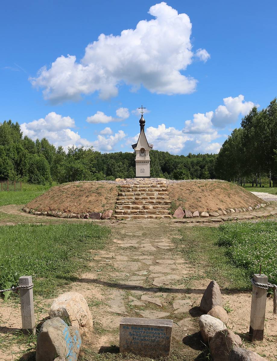 Панорама с запада, общий вид в ландшафте. Часовня Марка Евангелиста (строящаяся), Марково, посёлок (Петушинский район, Владимирская область)