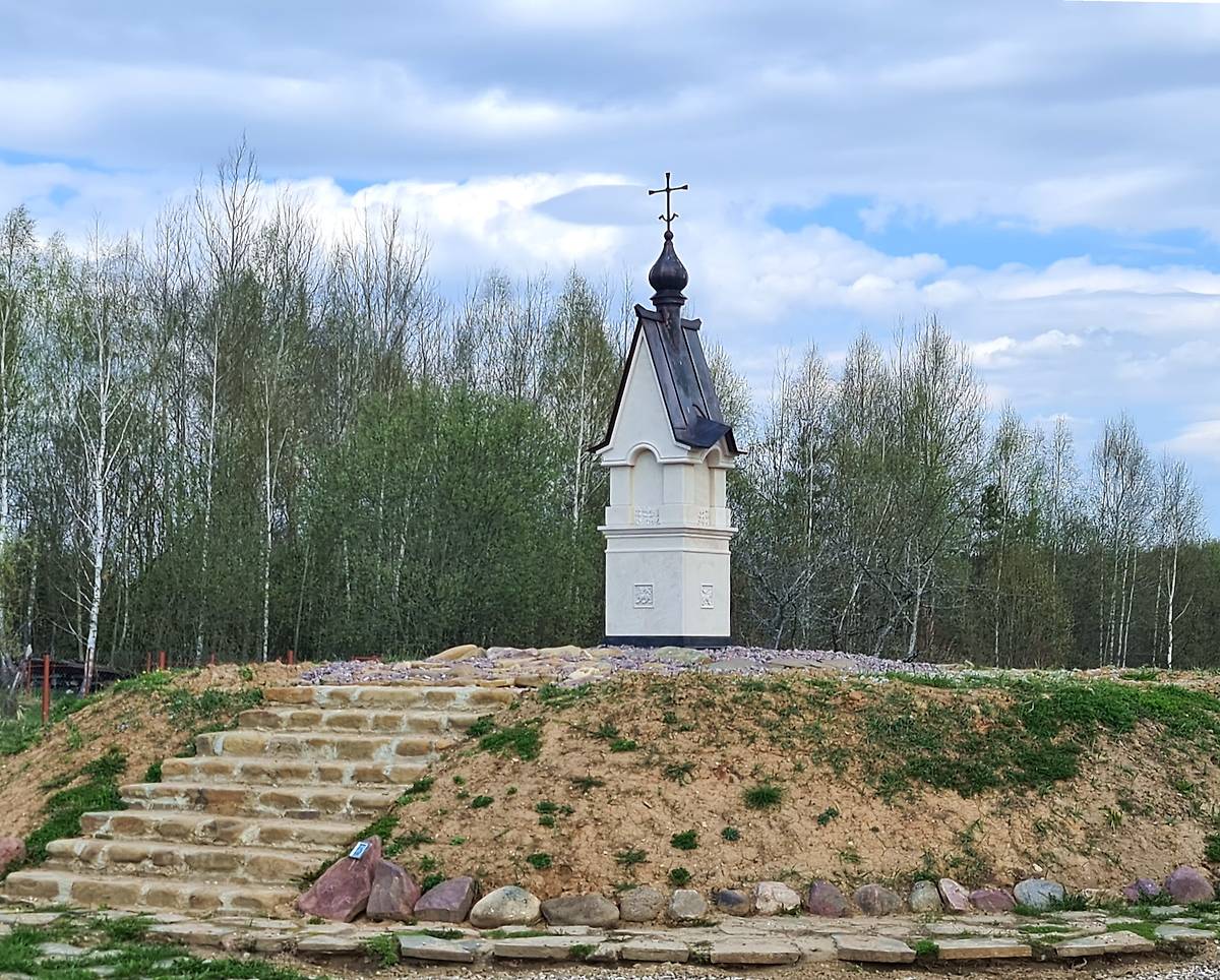 Вид с юго-запада, общий вид в ландшафте. Часовня Марка Евангелиста (строящаяся), Марково, посёлок (Петушинский район, Владимирская область)