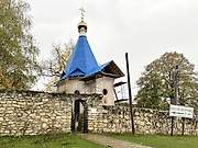 Победа. Михаило-Афонская Закубанская пустынь. Неизвестная церковь при входе