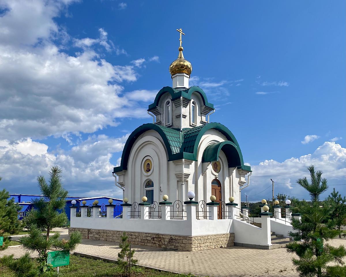 Вид с СЗ, фасады. Часовня Варвары великомученицы, Черногорский, разрез (Усть-Абаканский район и г. Черногорск, Республика Хакасия)