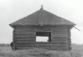 Петровская (Верхний Двор). Часовня Сошествия Святого Духа (старая)