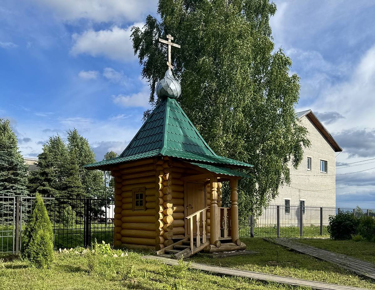 Вид с северо-запада, фасады. Неизвестная часовня, Верхняя Тойма (Верхнетоемский район, Архангельская область)
