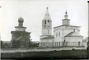 Церковь Введения во храм Пресвятой Богородицы, Введенская (слева) и Успенская (справа) церкви. 1926 г., Обвинск, Карагайский район, Пермский край