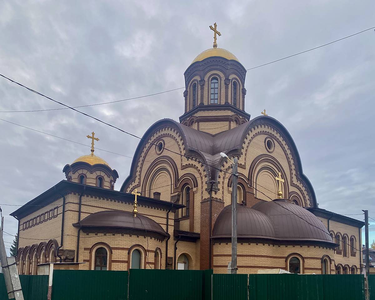 Вид с СВ, фасады. Церковь Покрова Пресвятой Богородицы, Тюмень (Тюмень, город, Тюменская область)
