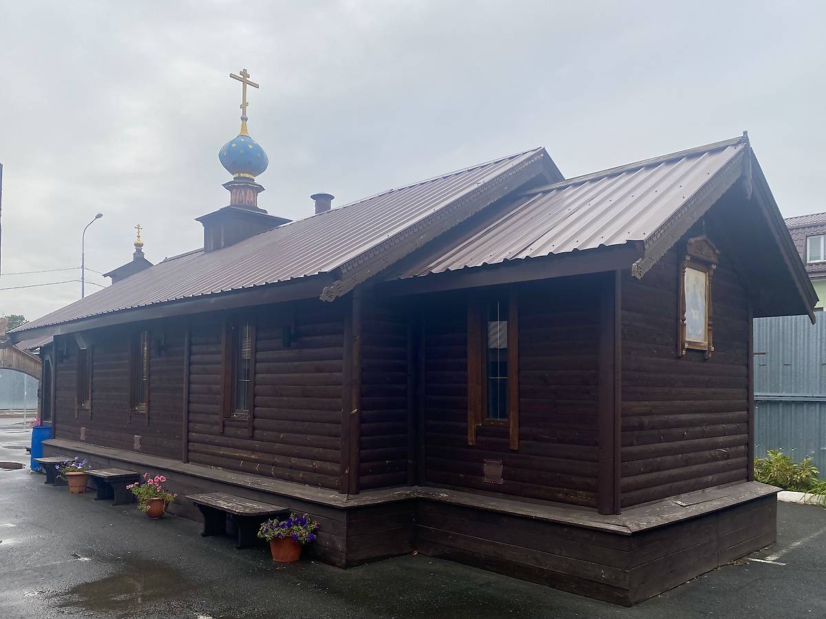 Вид с ЮВ, фасады. Церковь Покрова Пресвятой Богородицы (временная), Тюмень (Тюмень, город, Тюменская область)
